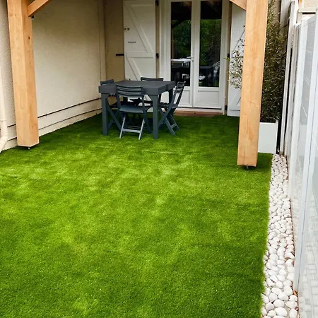 Holiday home Pavillon Avec Jardin Et Piscine Saisonniere